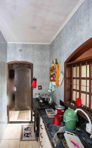 Casa à venda com 251m², 3 quartos e 2 vagasCozinha