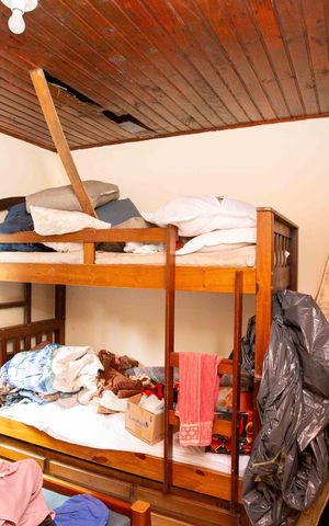 Casa à venda com 251m², 3 quartos e 2 vagasQuarto 3