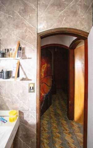 Casa à venda com 251m², 3 quartos e 2 vagasBanheiro Social