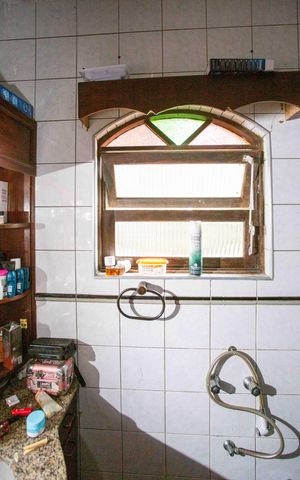 Casa à venda com 251m², 3 quartos e 2 vagasBanheiro da Suíte