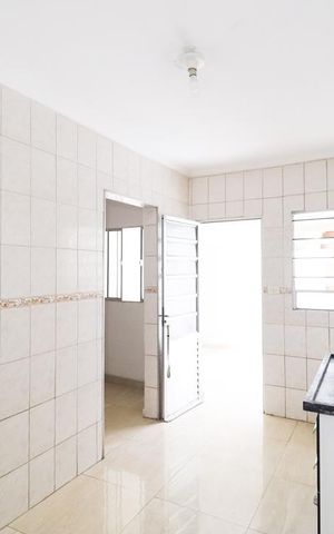 Casa para alugar com 100m², 2 quartos e 1 vaga