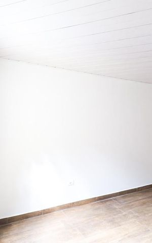 Casa para alugar com 100m², 2 quartos e 1 vaga Casa para alugar com 100m², 2 quartos e 1 vagaQuarto