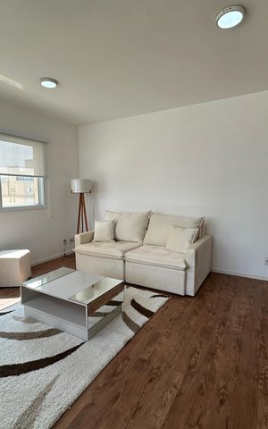 Apartamento para alugar com 89m², 2 quartos e 2 vagas Apartamento para alugar com 89m², 2 quartos e 2 vagasSala