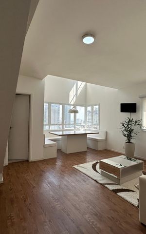 Apartamento para alugar com 89m², 2 quartos e 2 vagas Apartamento para alugar com 89m², 2 quartos e 2 vagasSala