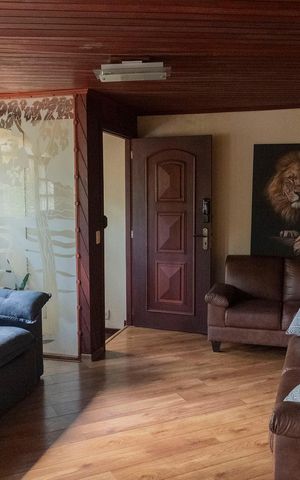Casa à venda com 509m², 4 quartos e 4 vagas Casa à venda com 509m², 4 quartos e 4 vagasSala 1