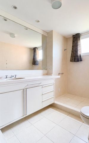 Apartamento para alugar com 162m², 3 quartos e 2 vagas Apartamento para alugar com 162m², 3 quartos e 2 vagasBanheiro social