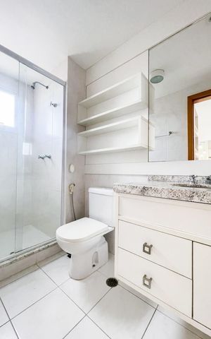 Apartamento para alugar com 162m², 3 quartos e 2 vagas Apartamento para alugar com 162m², 3 quartos e 2 vagasBanheiro da suíte