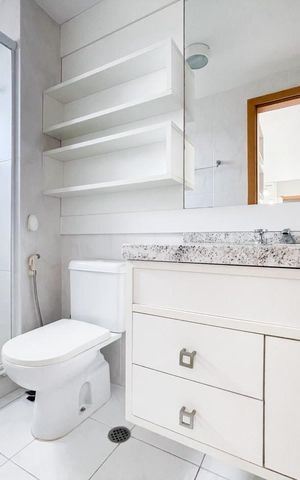 Apartamento para alugar com 162m², 3 quartos e 2 vagas Apartamento para alugar com 162m², 3 quartos e 2 vagasBanheiro da suíte
