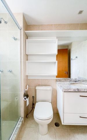 Apartamento para alugar com 162m², 3 quartos e 2 vagas Apartamento para alugar com 162m², 3 quartos e 2 vagasBanheiro da suíte