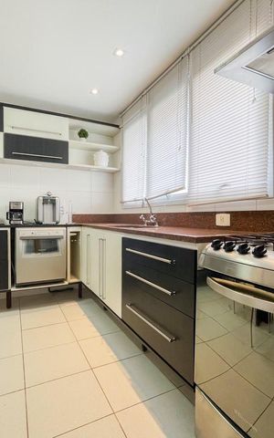 Apartamento para alugar com 162m², 3 quartos e 2 vagas Apartamento para alugar com 162m², 3 quartos e 2 vagasCozinha