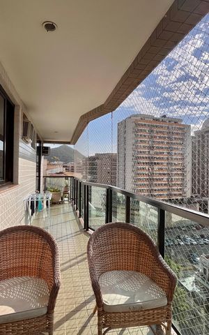 Apartamento à venda com 93m², 3 quartos e 1 vaga Apartamento à venda com 93m², 3 quartos e 1 vagaVaranda da Sala