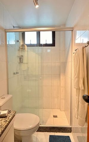 Apartamento à venda com 93m², 3 quartos e 1 vaga Apartamento à venda com 93m², 3 quartos e 1 vagaBanheiro social