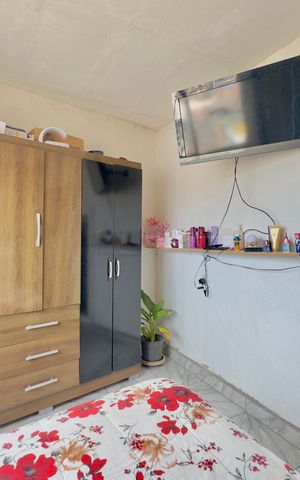 Casa à venda com 50m², 3 quartos e sem vaga Casa à venda com 50m², 3 quartos e sem vagaQuarto 1