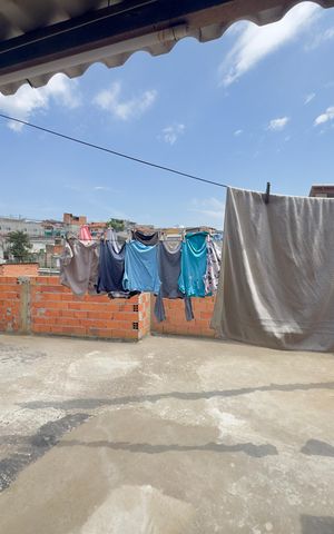 Casa à venda com 50m², 3 quartos e sem vaga Casa à venda com 50m², 3 quartos e sem vagaQuintal