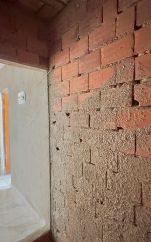 Casa à venda com 50m², 3 quartos e sem vaga Casa à venda com 50m², 3 quartos e sem vagaBanheiro 2