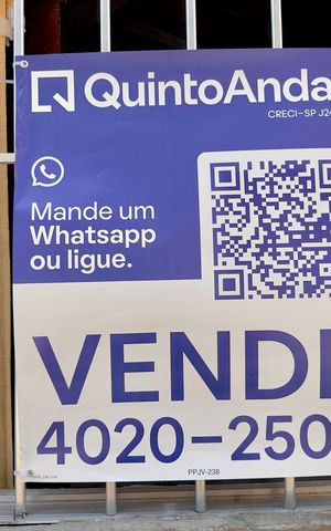 Casa à venda com 50m², 3 quartos e sem vaga Casa à venda com 50m², 3 quartos e sem vagaPlaca aproximada