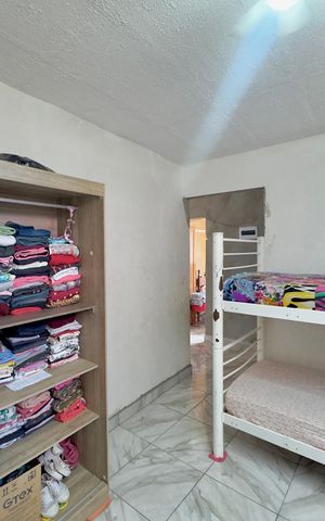 Casa à venda com 50m², 3 quartos e sem vaga Casa à venda com 50m², 3 quartos e sem vagaQuarto 2