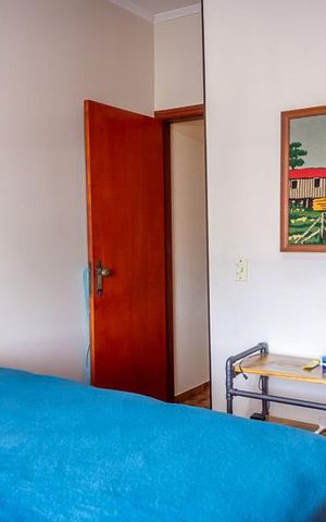 Casa à venda com 230m², 3 quartos e 2 vagas Casa à venda com 230m², 3 quartos e 2 vagasSuite