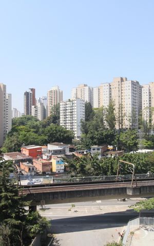 Apartamento à venda com 48m², 2 quartos e 1 vagaVaranda Gourmet - Vista