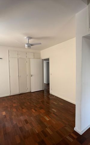 Apartamento à venda com 243m², 3 quartos e 2 vagas
