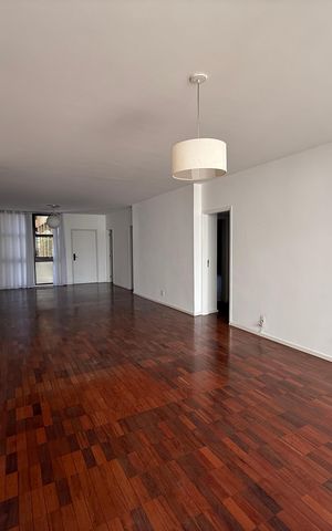 Apartamento à venda com 243m², 3 quartos e 2 vagas