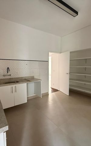 Apartamento à venda com 243m², 3 quartos e 2 vagas
