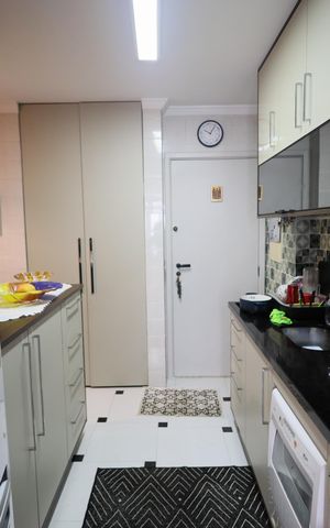 Apartamento para alugar com 125m², 3 quartos e 3 vagasCozinha e Área de Serviço