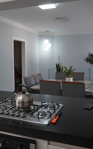Casa à venda com 325m², 4 quartos e sem vagaCozinha