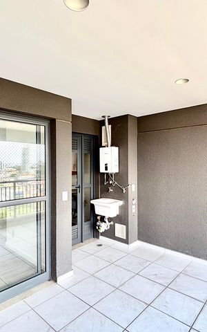 Apartamento para alugar com 62m², 2 quartos e 1 vaga Apartamento para alugar com 62m², 2 quartos e 1 vagaVaranda