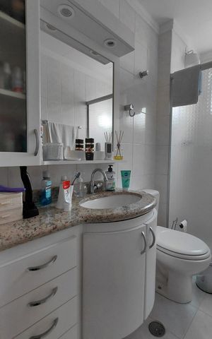 Apartamento à venda com 68m², 2 quartos e 2 vagas Apartamento à venda com 68m², 2 quartos e 2 vagasBanheiro