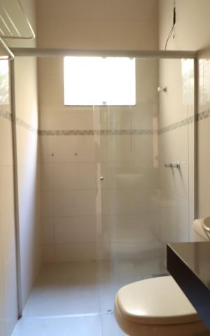 Casa para alugar com 250m², 3 quartos e 3 vagasBanheiro Social
