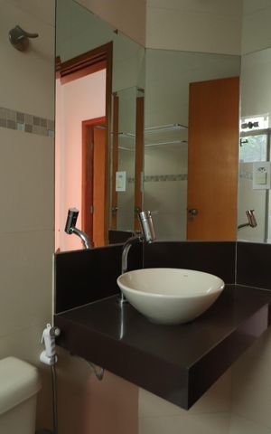 Casa para alugar com 250m², 3 quartos e 3 vagasBanheiro Social