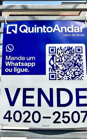 Casa à venda com 75m², 2 quartos e 2 vagasFachada
