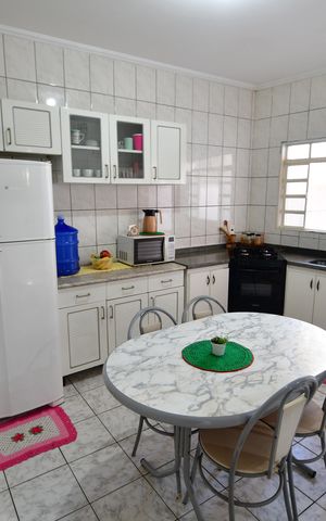 Casa para alugar com 170m², 3 quartos e 1 vagaCozinha