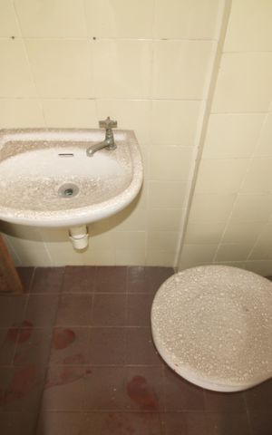 Apartamento à venda com 66m², 2 quartos e 1 vagaÁrea de Serviço - banheiro