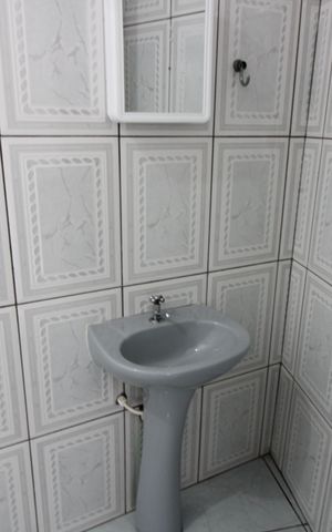 Casa para alugar com 50m², 2 quartos e sem vagaBanheiro