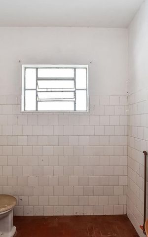 Casa para alugar com 300m², 2 quartos e 3 vagas Casa para alugar com 300m², 2 quartos e 3 vagasBanheiro