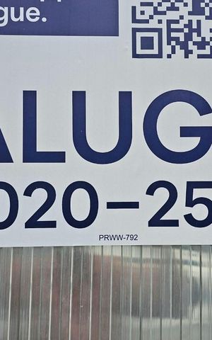 Casa para alugar com 60m², 2 quartos e 2 vagas
