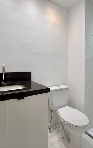 Studio para alugar com 30m², 1 quarto e sem vaga Studio para alugar com 30m², 1 quarto e sem vagaBanheiro Suíte