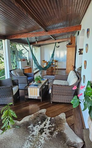 Casa para alugar com 368m², 3 quartos e 4 vagas
