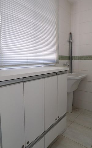 Apartamento para alugar com 213m², 4 quartos e 2 vagasÁrea de Serviço