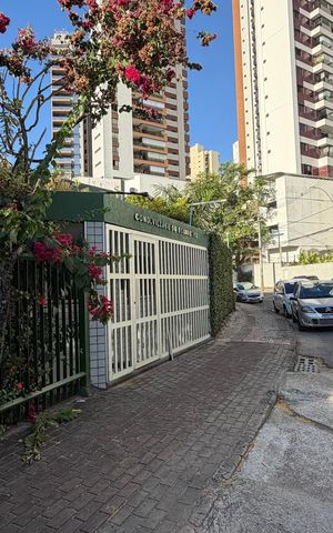Casa de condomínio para alugar com 130m², 2 quartos e 2 vagas Casa de condomínio para alugar com 130m², 2 quartos e 2 vagasFachada