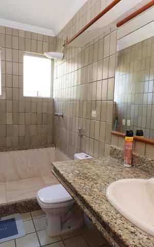 Casa de condomínio para alugar com 130m², 3 quartos e 2 vagas Casa de condomínio para alugar com 130m², 3 quartos e 2 vagasBanheiro suíte
