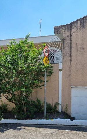 Casa à venda com 140m², 4 quartos e 3 vagas