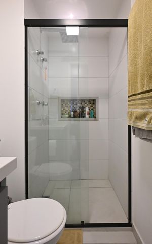 Apartamento à venda com 133m², 3 quartos e 3 vagasBanheiro Suíte 2