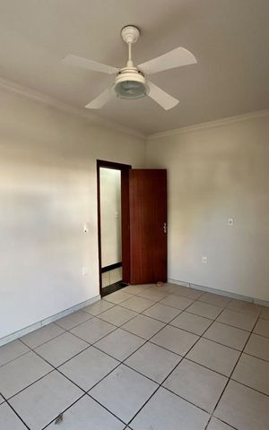 Casa para alugar com 360m², 3 quartos e 2 vagas Casa para alugar com 360m², 3 quartos e 2 vagasQuarto