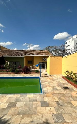 Casa para alugar com 360m², 3 quartos e 2 vagas Casa para alugar com 360m², 3 quartos e 2 vagasPiscina