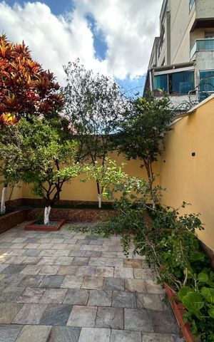 Casa para alugar com 360m², 3 quartos e 2 vagas Casa para alugar com 360m², 3 quartos e 2 vagasÁrea Externa