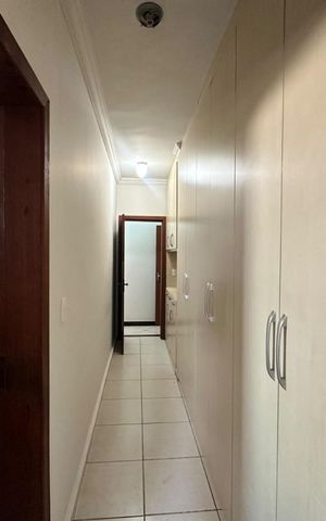 Casa para alugar com 360m², 3 quartos e 2 vagas Casa para alugar com 360m², 3 quartos e 2 vagasCorredor