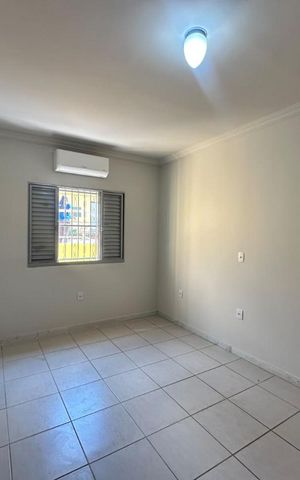 Casa para alugar com 360m², 3 quartos e 2 vagas Casa para alugar com 360m², 3 quartos e 2 vagasQuarto